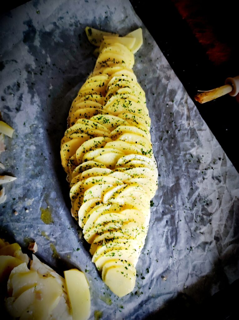 Filetto di Orata in Crosta di Patate per la Cucina Fresca e Gustosa di Maggio